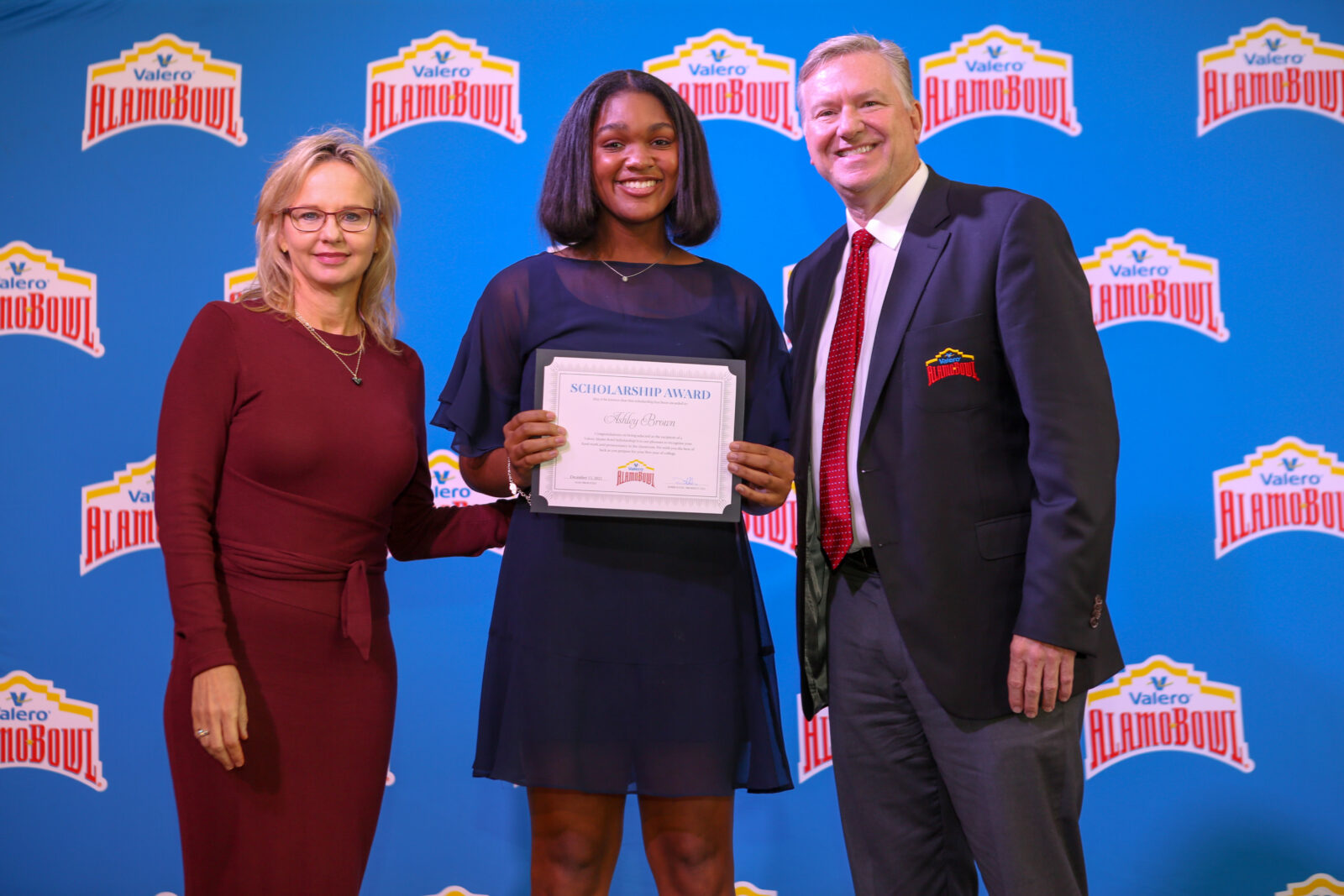HEB Scholarship Awards Luncheon Valero Alamo Bowl